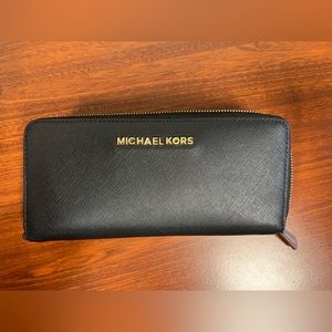 Michael Kors Saffiano Leather Continental Wallet
